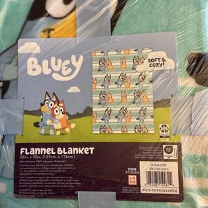 Bluey & Bingo Flannel Blanket "Excited  Girls"  50" x 70"  Soft
